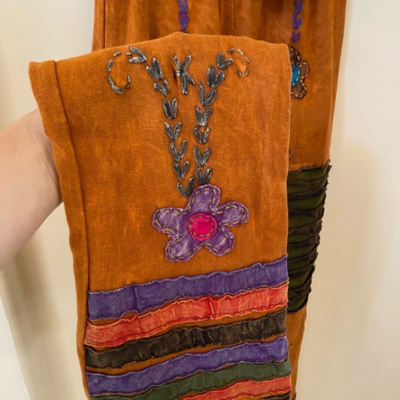 KPC 100% Cotton Boho Embroidered Girls Pants Size M Rust Brown Floral & Appliqué - Picture 2 of 7